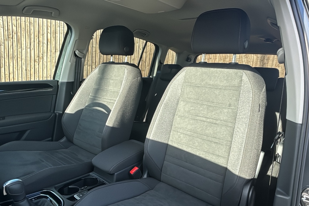 Volkswagen Touran Mpv 5 Doors Automatic Petrol Dolphin Grey Metallic ...