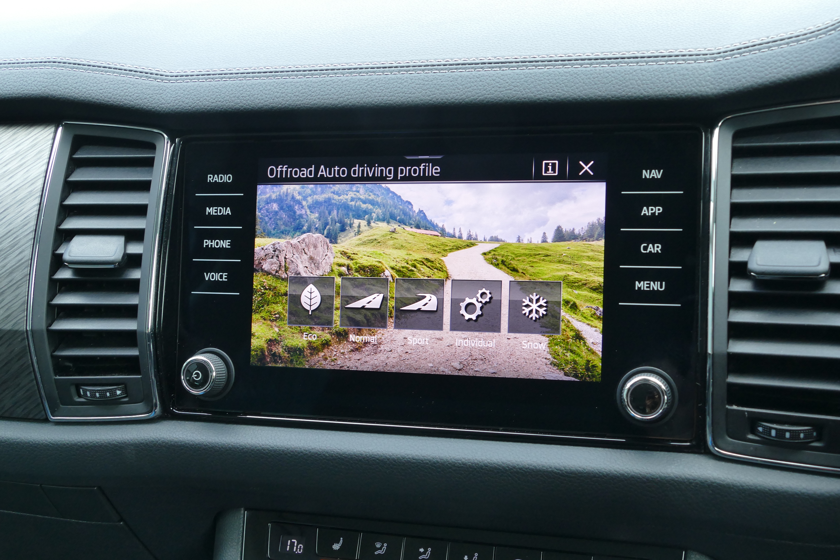 Thumbnail 28