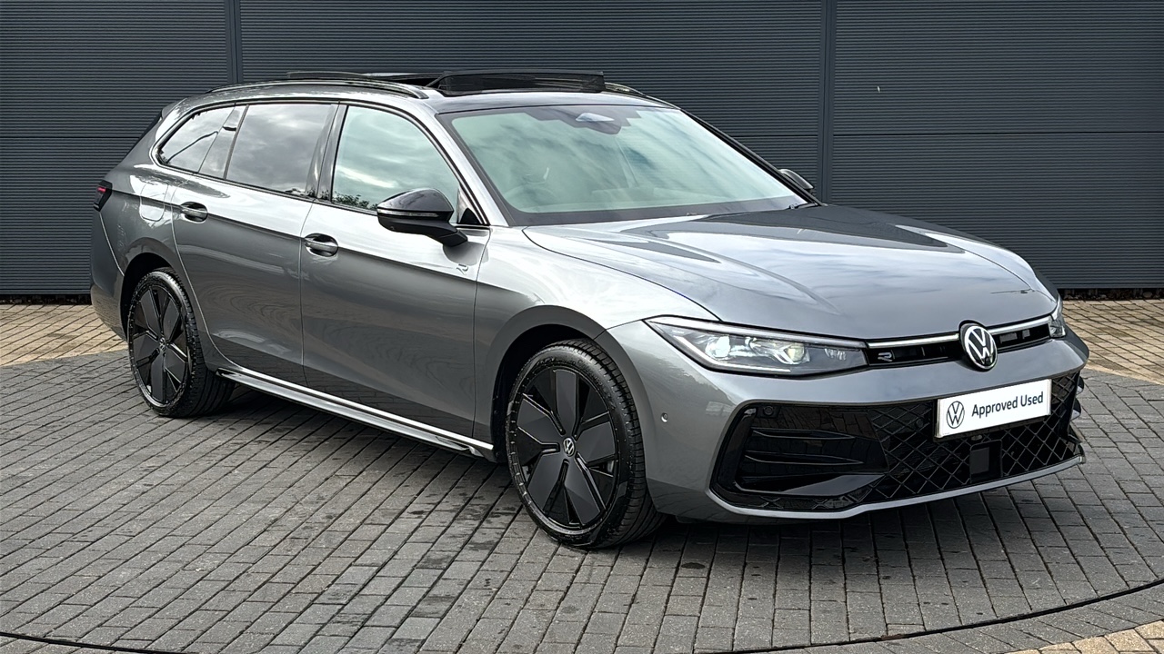 Volkswagen Passat 1.5 TSI eHybrid Black Edition 5dr DSG (204 PS)