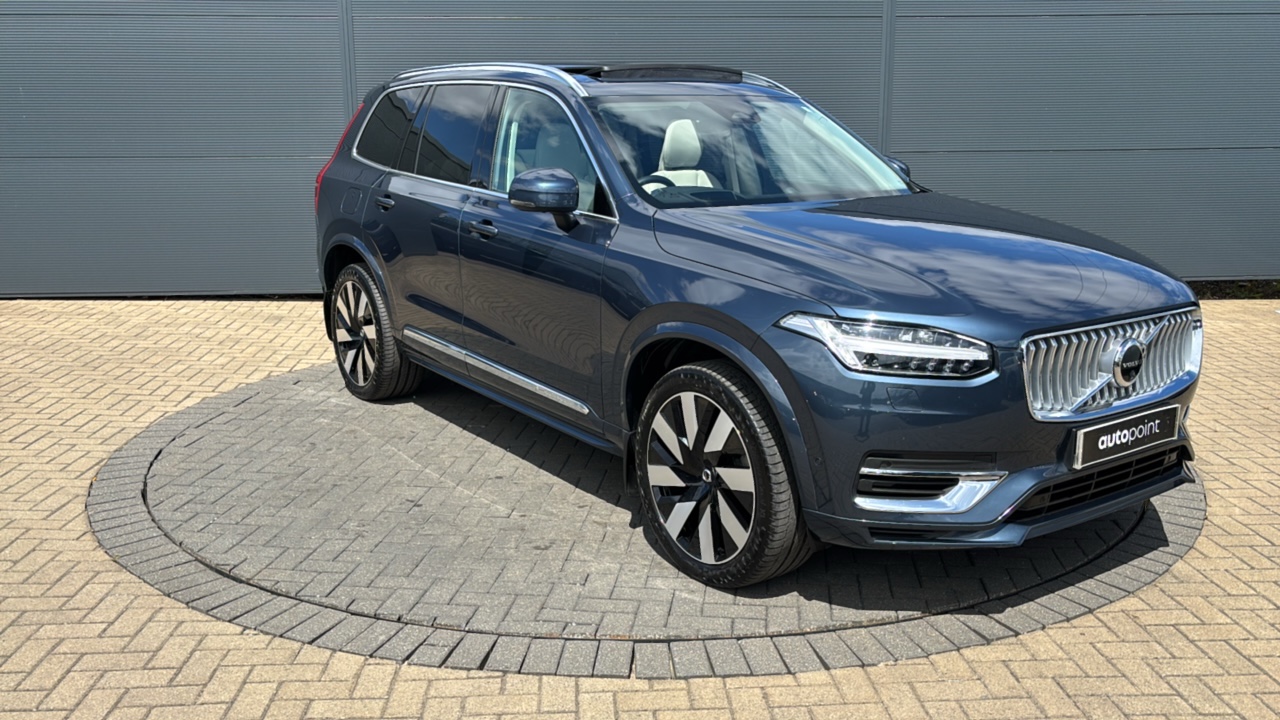 2023 VOLVO XC90