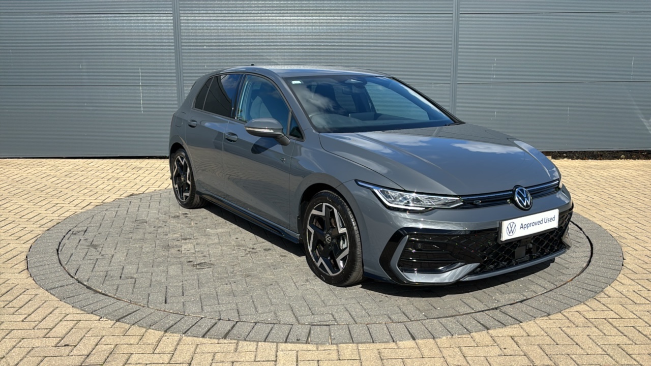 Volkswagen Golf 1.5 TSI 150 R-Line 5dr (150 PS)