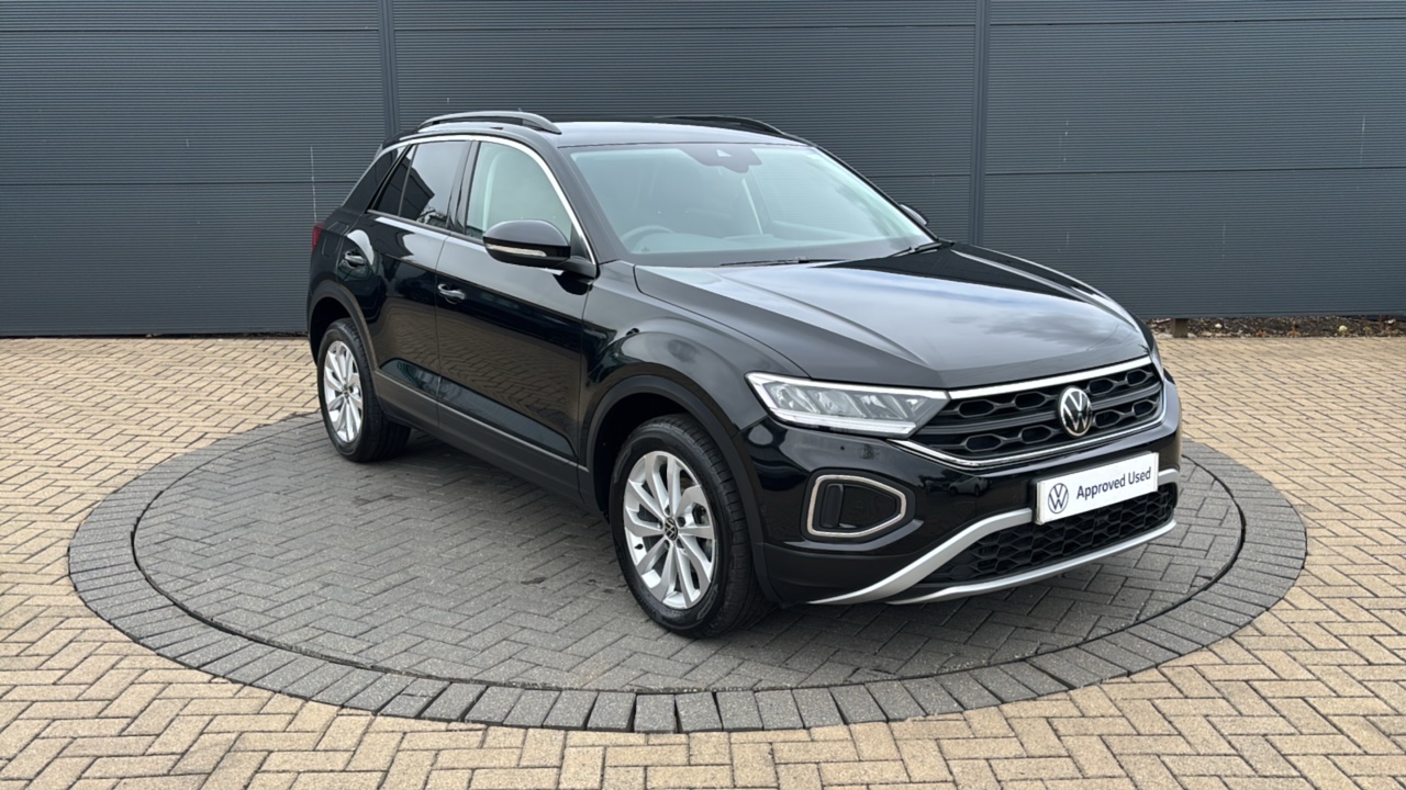 Volkswagen T-Roc 1.5 TSI Match 5dr (150 PS)