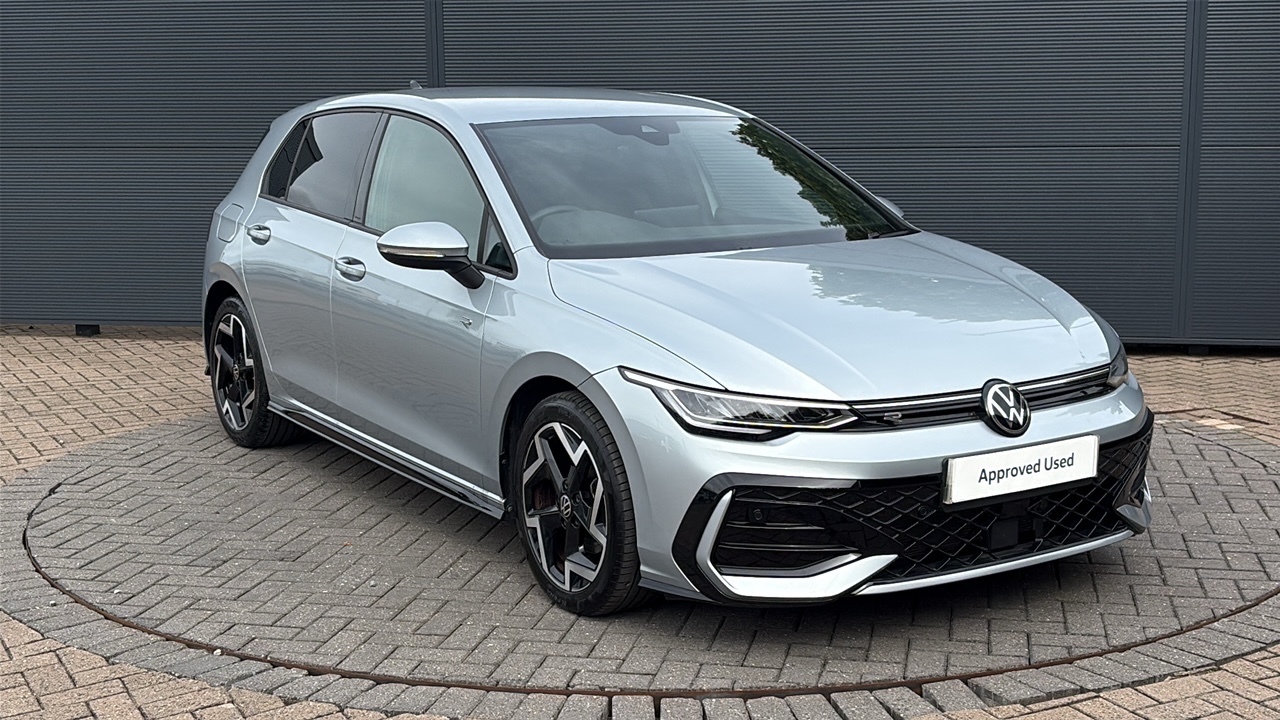 Volkswagen Golf 1.5 TSI 150 R-Line 5dr (150 PS)
